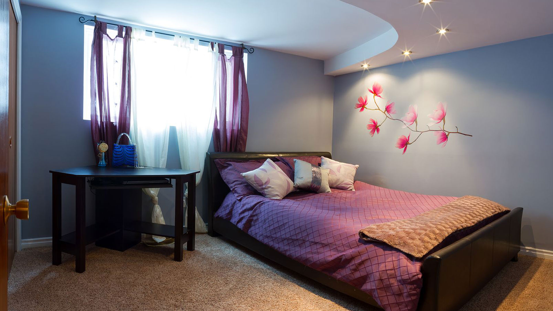 Optional alt text goes here